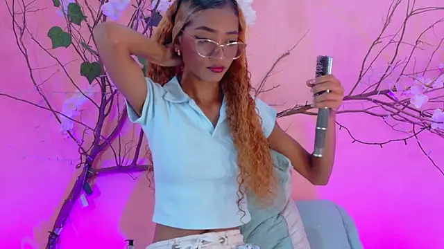 Charlotte Love10 online show from 12, 3, 2026