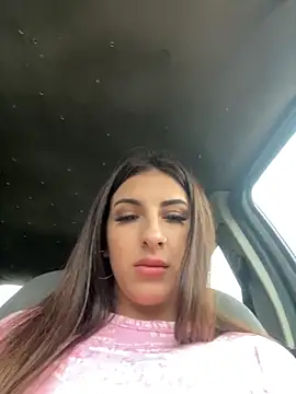 Snapshot of SashaBelle_ chatting on 11, 11, 2025 SashaBelle online show from 11, 11, 2025