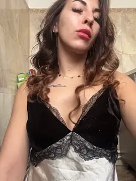 Snapshot of SashaBelle_ chatting on 4, 12, 2025 SashaBelle online show from 4, 12, 2025