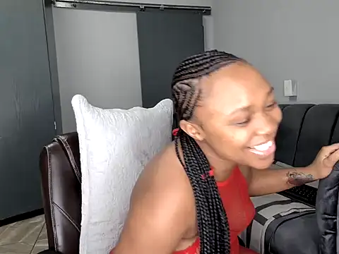 Pearl 00 online show from 3, 3, 2026