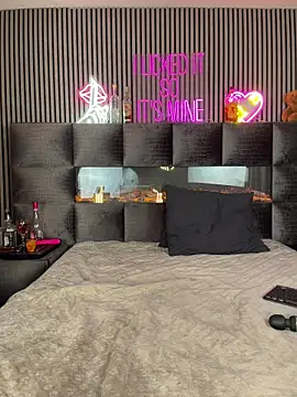 MilaMaaay online show from 27, 3, 2026