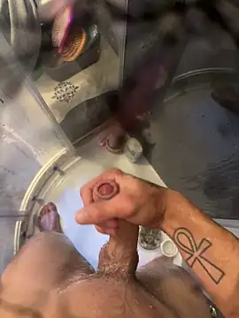 Snapshot of lescro95_ chatting on 16, 10, 2025 lescro95 online show from 16, 10, 2025