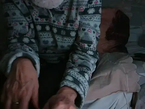 Snapshot of VeneRed chatting on 5, 11, 2025 VeneRed online show from 5, 11, 2025