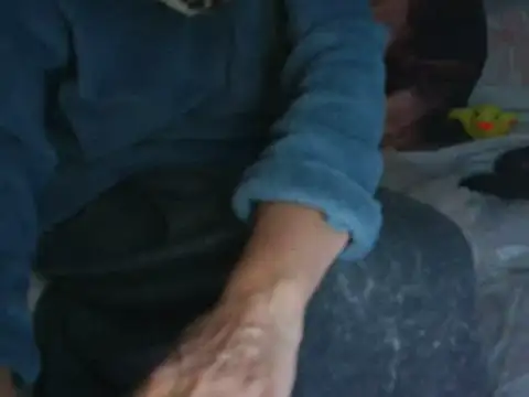 Snapshot of VeneRed chatting on 7, 11, 2025 VeneRed online show from 7, 11, 2025