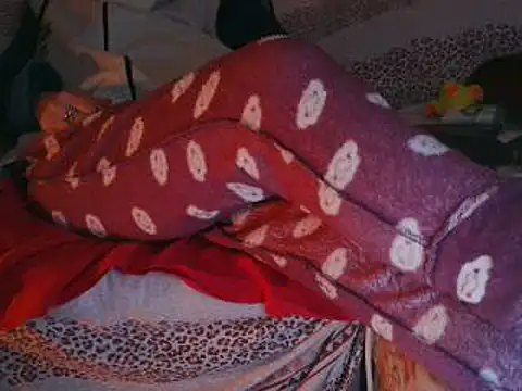 Snapshot of VeneRed chatting on 22, 12, 2025 VeneRed online show from 22, 12, 2025