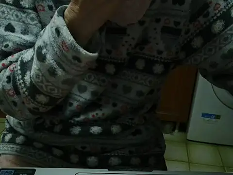 Snapshot of VeneRed chatting on 8, 2, 2026 VeneRed online show from 8, 2, 2026