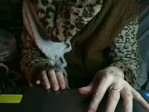 Snapshot of VeneRed chatting on 5, 3, 2026 VeneRed online show from 5, 3, 2026