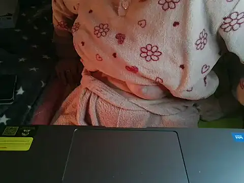 Snapshot of VeneRed chatting on 11, 3, 2026 VeneRed online show from 11, 3, 2026