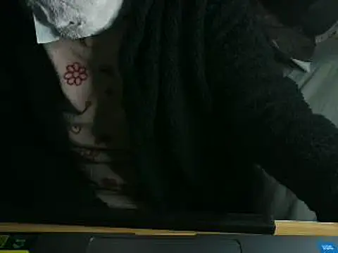 Snapshot of VeneRed chatting on 1, 4, 2026 VeneRed online show from 1, 4, 2026