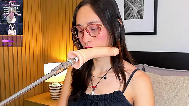 doll bella  online show from 18, 3, 2026