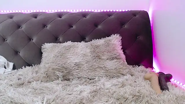 Snapshot of TiffanyPeretz chatting on 5, 2, 2025 TiffanyPeretz online show from 5, 2, 2025