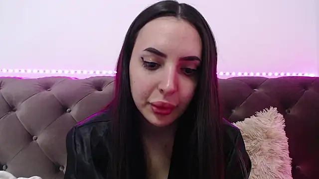 Snapshot of TiffanyPeretz chatting on 18, 2, 2025 TiffanyPeretz online show from 18, 2, 2025