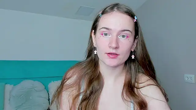 L1ittle kitty  online show from 25, 11, 2025