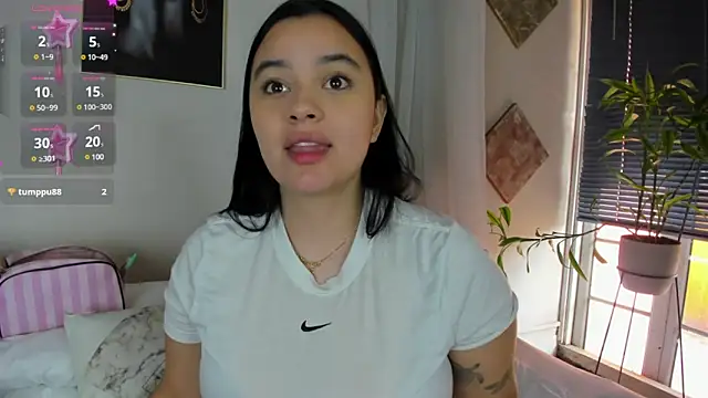 Cristal Cutte online show from 4, 12, 2024