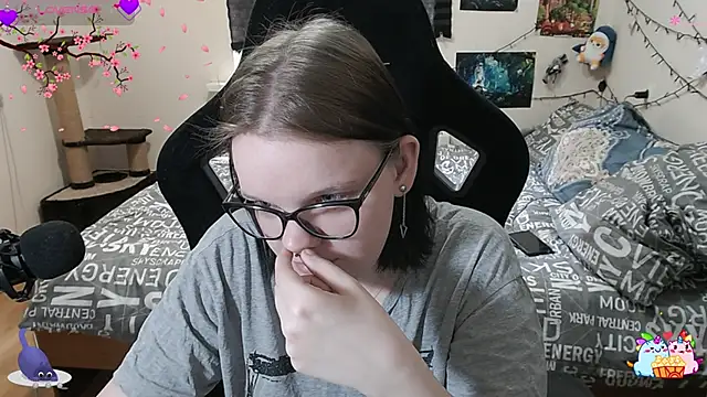 DivaMarisa online show from 6, 3, 2025