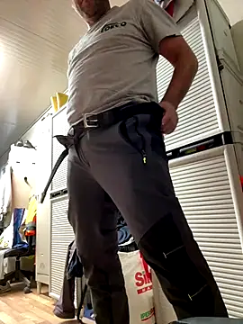 Snapshot of Lecatore80 chatting on 4, 10, 2025 Lecatore80 online show from 4, 10, 2025