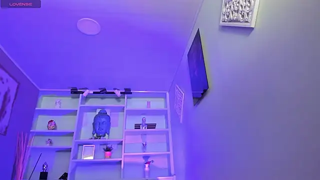 Lucy Williiams online show from 24, 2, 2025