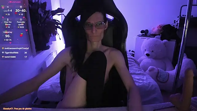 CeriseLapine online show from 23, 2, 2025