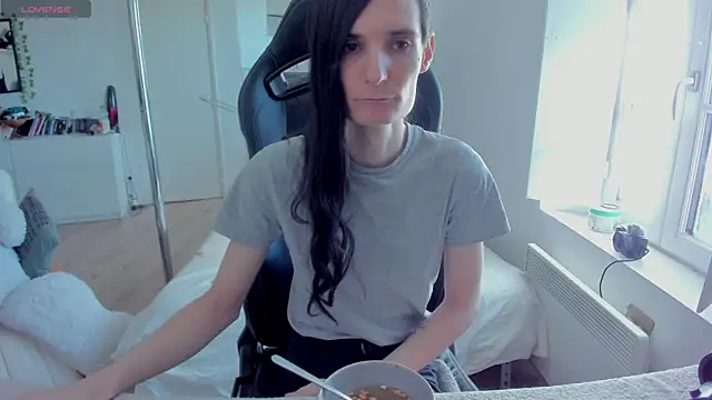 CeriseLapine online show from 16, 3, 2025