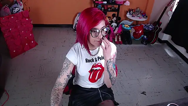 MissMiia2 online show from 4, 3, 2025