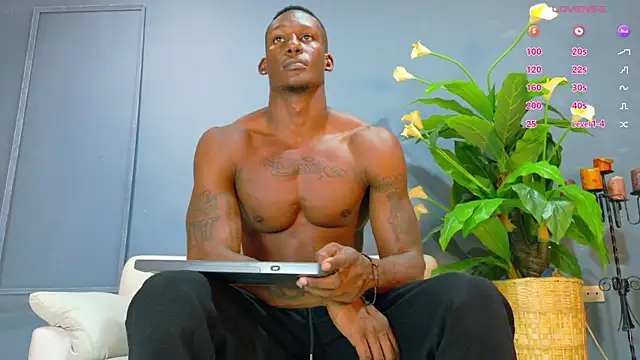 Iker bigdick online show from 6, 11, 2025