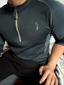 Snapshot of alburt_1996 chatting on 1, 11, 2025 alburt 1996 online show from 1, 11, 2025