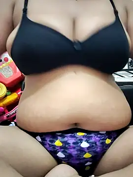 Snapshot of Ayesha300 chatting on 4, 11, 2025 Ayesha300 online show from 4, 11, 2025