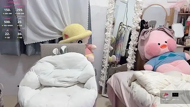 Carly 1 online show from 6, 3, 2025