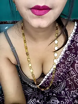 Snapshot of Diamond_queeen chatting on 2, 1, 2025 Diamond queeen online show from 2, 1, 2025