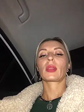 Snapshot of Diamond_Bunny_ chatting on 11, 12, 2024 Diamond Bunny  online show from 11, 12, 2024