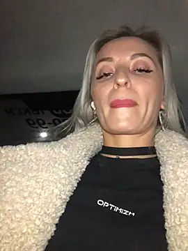 Snapshot of Diamond_Bunny_ chatting on 25, 12, 2024 Diamond Bunny  online show from 25, 12, 2024