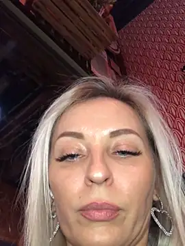 Snapshot of Diamond_Bunny_ chatting on 8, 1, 2025 Diamond Bunny  online show from 8, 1, 2025