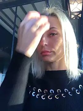 Snapshot of Diamond_Bunny_ chatting on 8, 2, 2025 Diamond Bunny  online show from 8, 2, 2025