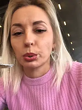 Snapshot of Diamond_Bunny_ chatting on 10, 2, 2025 Diamond Bunny  online show from 10, 2, 2025