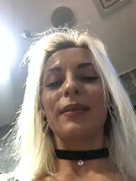 Snapshot of Diamond_Bunny_ chatting on 14, 2, 2025 Diamond Bunny  online show from 14, 2, 2025