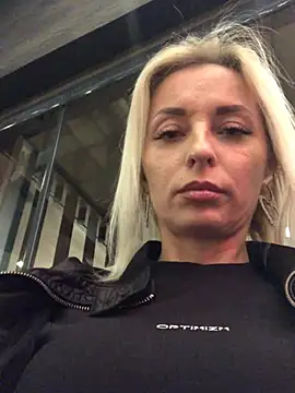 Snapshot of Diamond_Bunny_ chatting on 16, 2, 2025 Diamond Bunny  online show from 16, 2, 2025