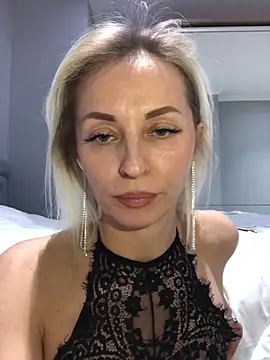 Snapshot of Diamond_Bunny_ chatting on 25, 2, 2025 Diamond Bunny  online show from 25, 2, 2025