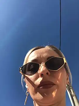 Snapshot of Diamond_Bunny_ chatting on 7, 3, 2025 Diamond Bunny  online show from 7, 3, 2025