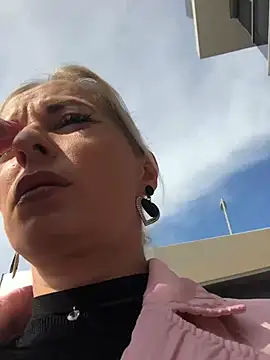 Snapshot of Diamond_Bunny_ chatting on 9, 3, 2025 Diamond Bunny  online show from 9, 3, 2025