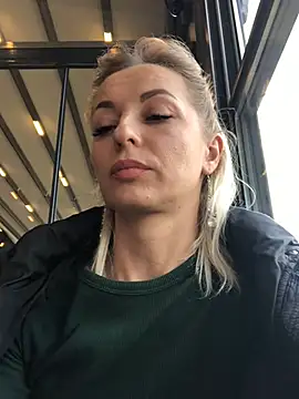 Snapshot of Diamond_Bunny_ chatting on 19, 3, 2025 Diamond Bunny  online show from 19, 3, 2025