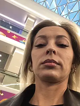 Snapshot of Diamond_Bunny_ chatting on 28, 9, 2025 Diamond Bunny  online show from 28, 9, 2025