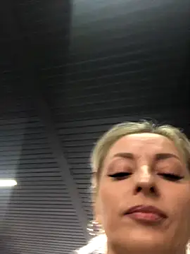 Snapshot of Diamond_Bunny_ chatting on 3, 10, 2025 Diamond Bunny  online show from 3, 10, 2025