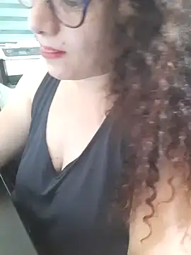 Snapshot of litha_luna chatting on 9, 12, 2024 litha luna online show from 9, 12, 2024