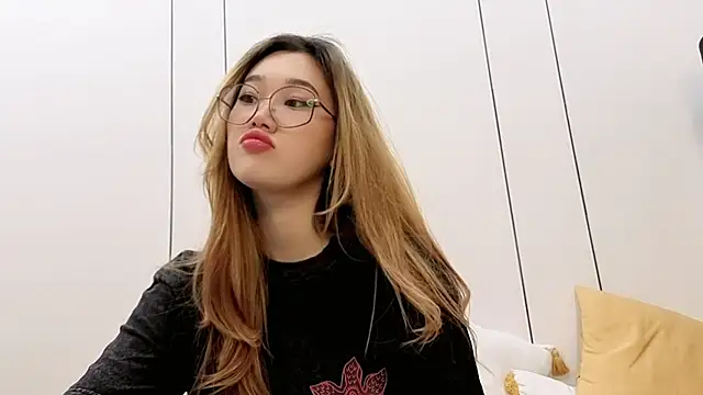 Jennatyan online show from 5, 2, 2026