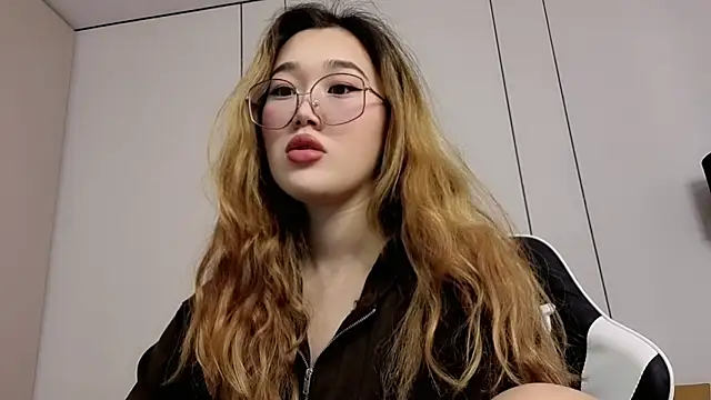 Jennatyan online show from 22, 2, 2026