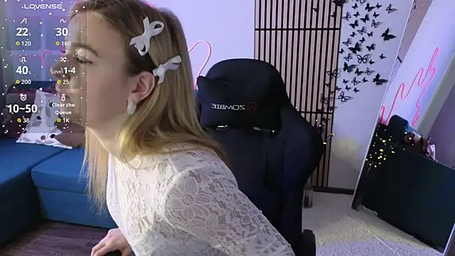 Snapshot of Mel_Nelson chatting on 3, 11, 2025 Mel Nelson online show from 3, 11, 2025