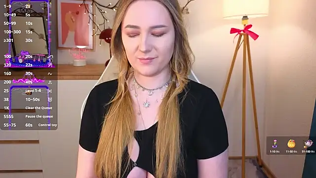 Snapshot of Emma_B1uem chatting on 28, 1, 2025 Emma B1uem online show from 28, 1, 2025