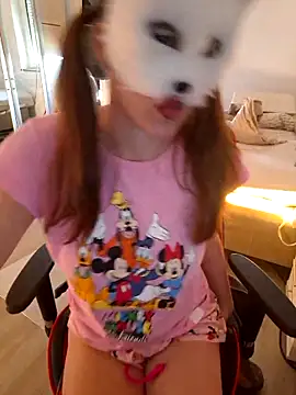 Hexe12346 online show from 8, 4, 2026