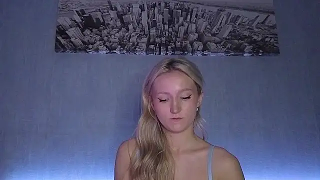 MiaNixan online show from 19, 9, 2025