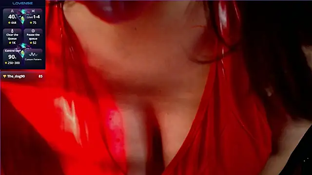 Snapshot of Goddess_Sophie chatting on 17, 10, 2025 Goddess Sophie online show from 17, 10, 2025